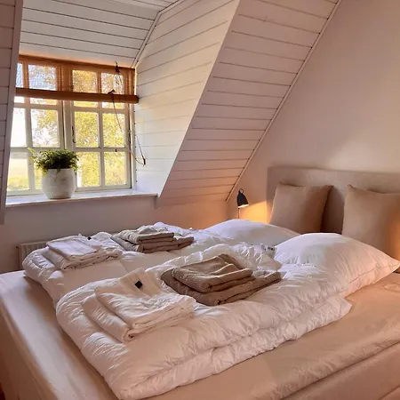 Private 2 Ha Nature 343 M Thatched Idyll *
